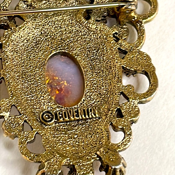 Sarah Coventry Contessa Vintage Brooch Sparkle Rhinestones Goldtone Metal - Picture 6 of 6